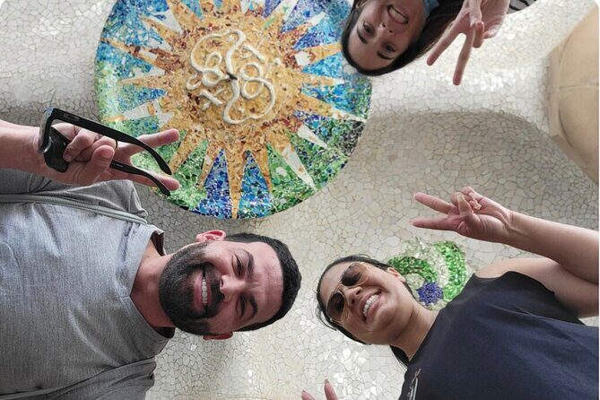 Private Barcelona Highlights: Gothic Sagrada Familia & Park Güell - Food breaks: coffee, croissant, and where the day’s energy comes from