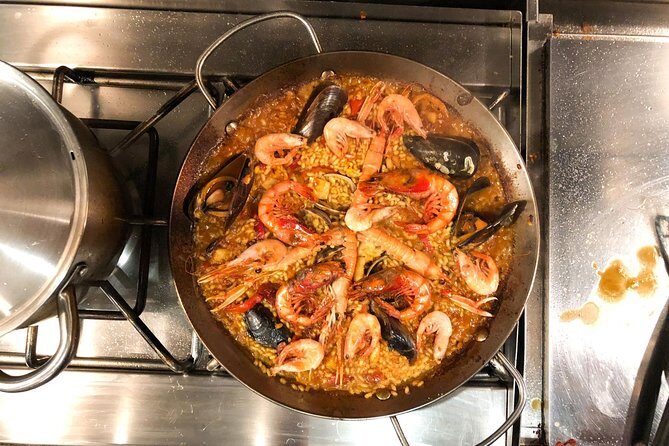 Private Barcelona Market Tour & Paella Cooking Class with Josh - Logistics that matter on a 10:00 start