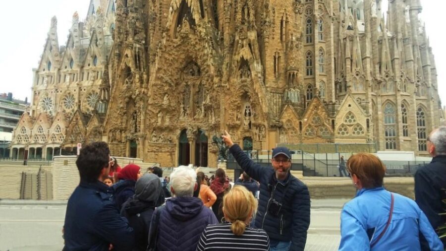 Private Barcelona Modernism and Gaudí Walking Tour - Who This Tour Suits Best