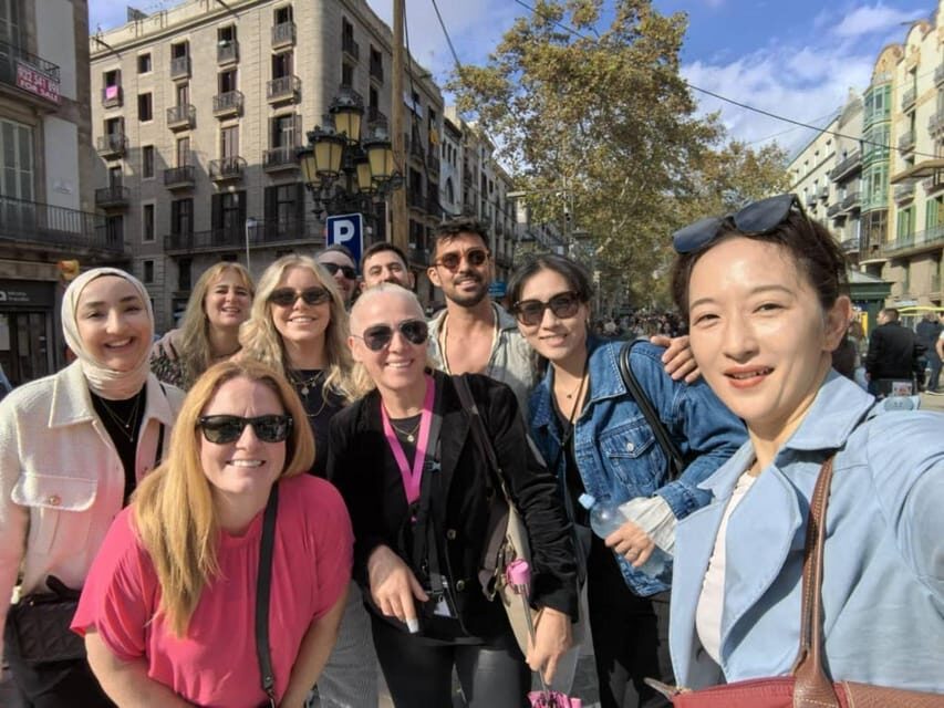 Private Barcelona Modernism and Gaudí Walking Tour - A Modernist Walk That Makes the Buildings Make Sense