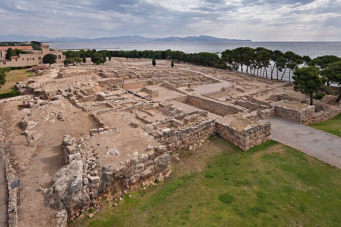 Private Costa Brava and Empuries Tour with Hotel Pick-Up and Panoramic Boat Ride - Should you book?