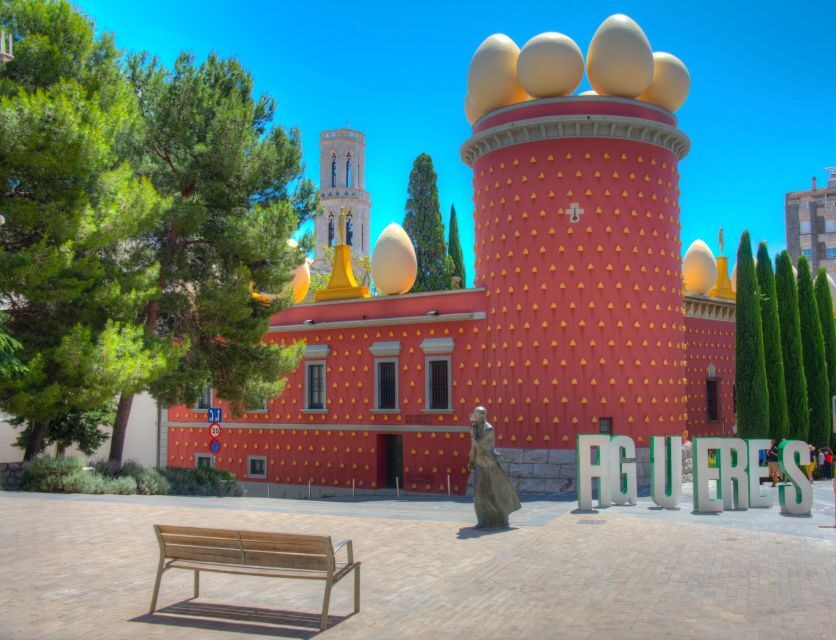 Private Dali Museum, Medieval Town & Girona from Barcelona - Guided Girona old town: why the cathedral area is the anchor