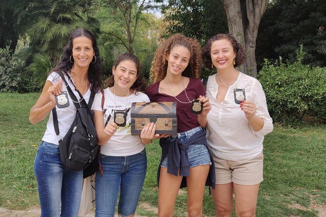 Private Family Treasure Hunt | Guided, fun & 100% Offline | Xventura Barcelona - Why the hunt being 100% offline is a big deal