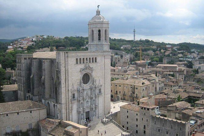 Private Girona and Besalu, Jewish History tour from Barcelona - Stop 1: Girona’s Medieval Quarter and Jewish Quarter (About 3 Hours)