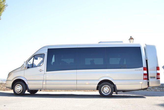 Private Meet & Greet Transfer from El Prat Airport to Barcelona - Private meet-and-greet pickup at Barcelona-El Prat