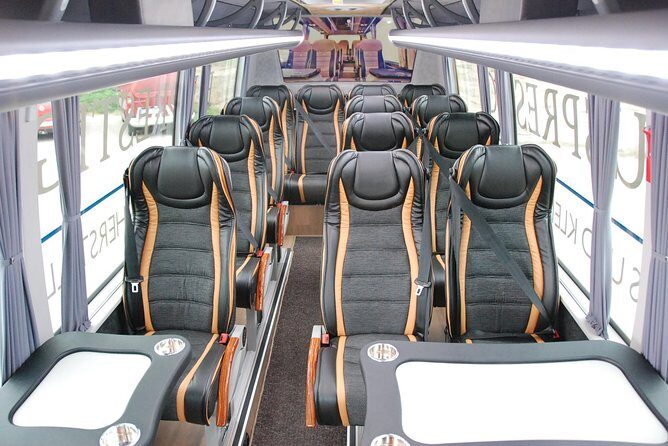 Private Meet & Greet Transfer from El Prat Airport to Barcelona - When the 30-minute to 1-hour transfer really pays off