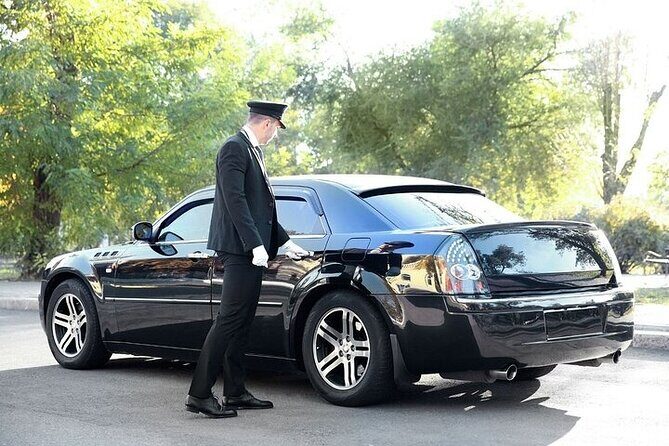 Private One-way Airport Transfer Barcelona Airport to Barcelona - Vehicle Fit for Luggage (and Mobility): Where Private Transfers Shine