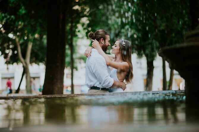 Private Photo Session with a Local Photographer in Barcelona - What to Bring (So You Enjoy the Shoot)