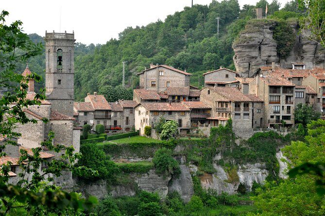 Private Pre-Pyrenees Medieval Village Hike from Barcelona - FAQ