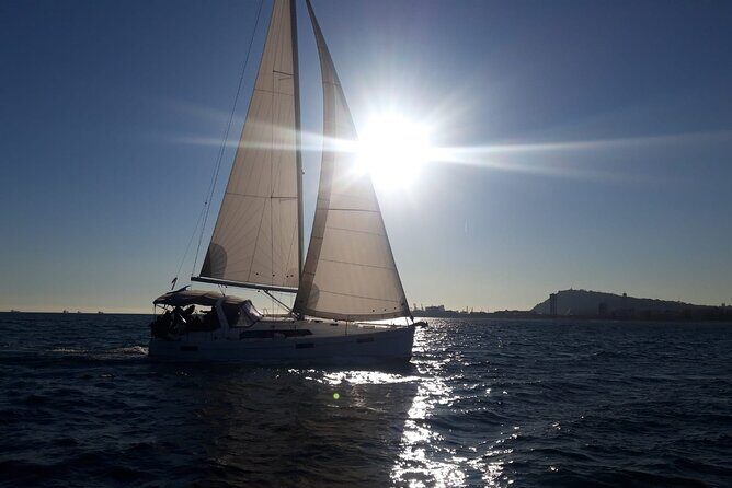 Private sailing and paddlesurfing tour with skipper up to 11 people - Parc del Fòrum and Bogatell: calmer coastal vibes with modern design