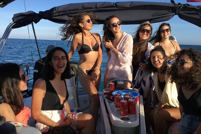 Private sailing trip from Barcelona with open bar - Why the skipper matters: the Luis example