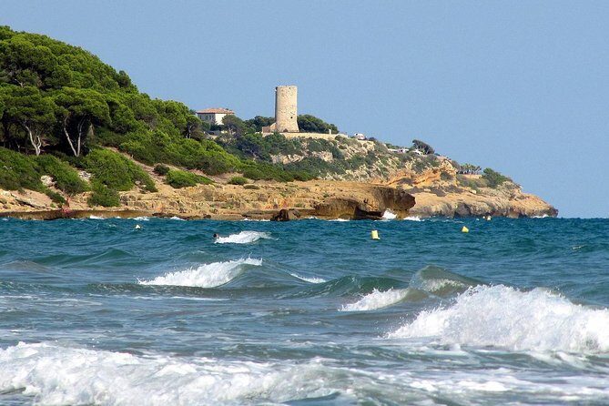 Private Tarragona and Sitges Tour with Hotel pick-up from Barcelona - Roman Amphitheater by the Sea: Ticketed Time at Anfitteatro