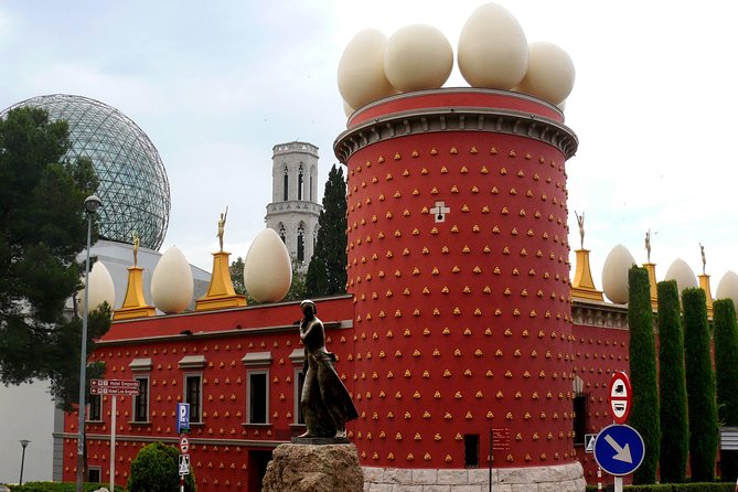 Private tour: Dali Museum in Figueres and Púbol Tour with Hotel pick-up - Hotel Pickup and the Road Trip Past Barcelona Icons