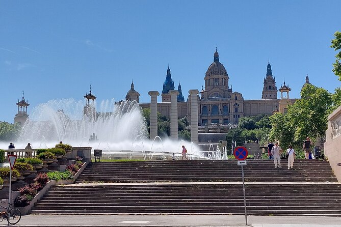 Private tour in Barcelona - La Rambla and Boqueria: the market moment when traffic allows