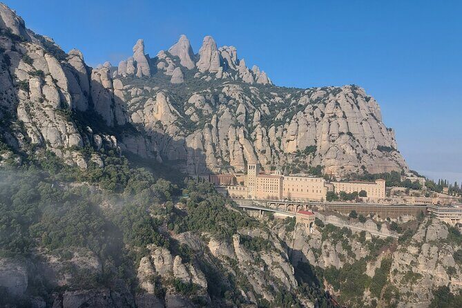 Private Tour in Montserrat 5h - Funicular and tickets: saving time without losing the experience