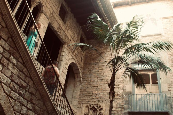 Private Tour of the Picasso Museum - Picasso Museum, But With a Clear Storyline