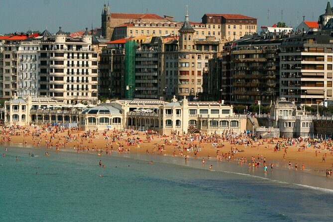 Private transfer: Barcelona to San Sebastian, 2h Stop in Pamplona - Key points to know before you go