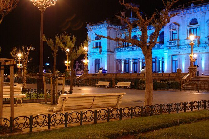 Private transfer: Barcelona to San Sebastian, 2h Stop in Pamplona - Private door-to-door transfer: less stress than trains