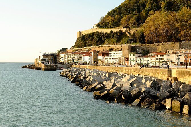 Private transfer: Barcelona to San Sebastian, 2h Stop in Pamplona - Who this transfer fits best