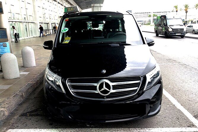 Private Transfer from Barcelona Airport to Cruise Port - Service Style: Communication, Signage, and What to Double-Check