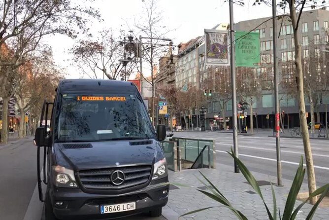 Private Transfer from Barcelona City to the Airport for a group up to 15 people - Key Things To Know Before You Go