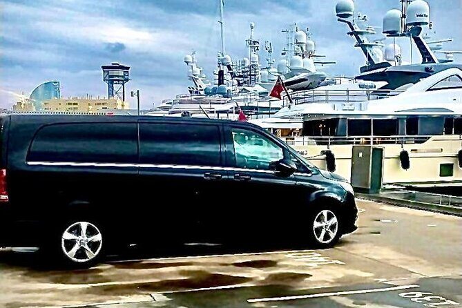 Private Transfer from Barcelona City to the Port (or vice versa) - The Port Arrival and Why It’s Better With a Sign