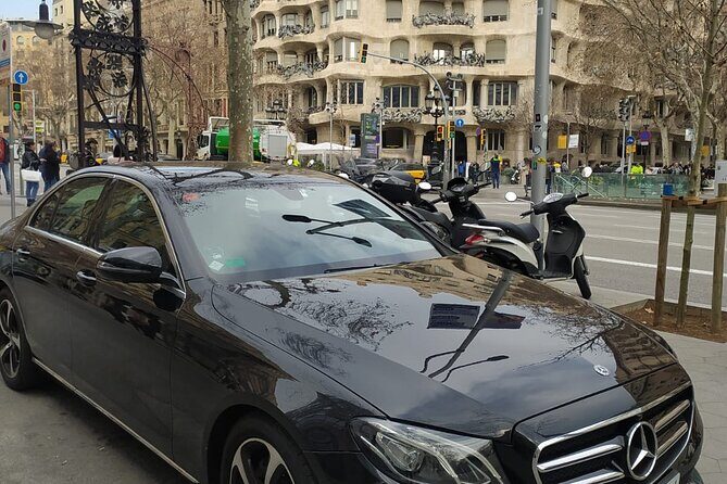 Private Transfer from Barcelona to the Port (or vice versa) - Vehicle Size and Suitcase Planning (The Detail That Actually Matters)