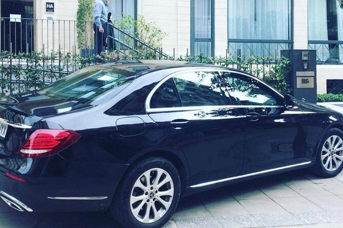 Private Transfer from Barcelona to the Port (or vice versa) - Who Should Book This Private Barcelona Port Transfer?