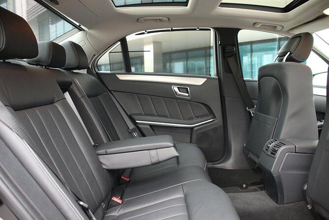 Private transfer from cruise port to Barcelona Airport or hotel - Barcelona cruise transfer without the guessing game