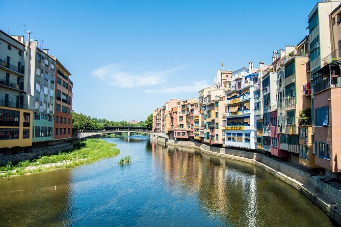 Private trip to the medieval city of Girona from Barcelona - The 2-hour walking tour through Girona’s old center
