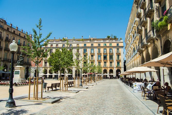 Private trip to the medieval city of Girona from Barcelona - Catedral square and the big Gothic outside-view moment