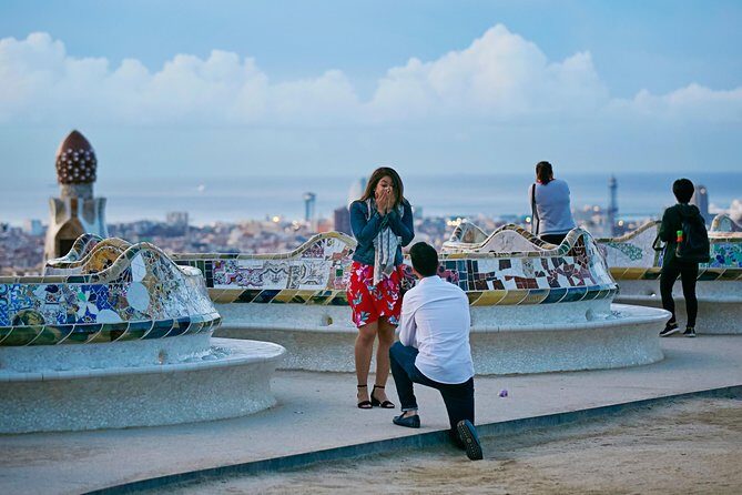 Proposal Photographer in Barcelona - Choosing your Barcelona backdrop: Park Guell, Tibidabo, Las Ramblas, Barri Gòtic, Gràcia, Montjuïc