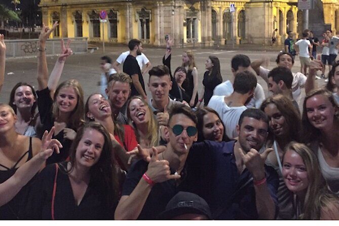 Pub Crawl Barcelona: 4 nightclubs + shots + skip-the-line entry - Your First Bar Moment: Warm-Up With a Big, Guided Group