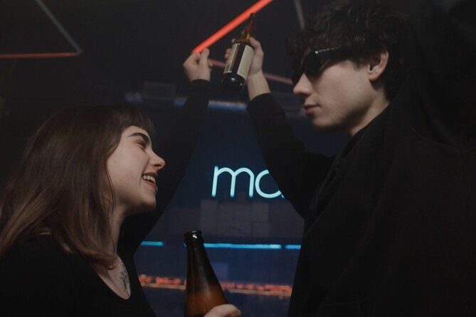 Pub Crawl Barcelona: 4 nightclubs + shots + skip-the-line entry - Start Point, End Point, and the Night-Of Venue Shuffle