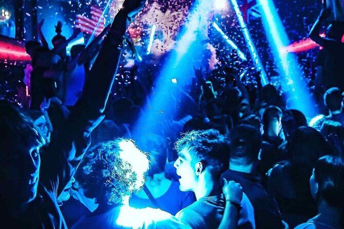 Pub Crawl Barcelona by EVOLVE The BEST night experience - La Rambla finale: the club hours that turn the crawl into a night out