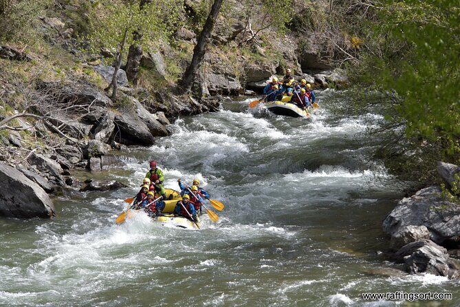 Rafting Llavorsi-Sort, 18km, 9.30 am - Guided Paddling on 18km of Whitewater: What You’ll Feel on the Raft