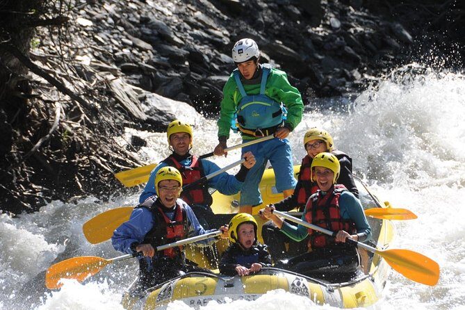 Rafting Llavorsi-Sort, 18km, 9.30 am - Check-In at Rafting Sort Rubber-River: Quick, Clear, and Low-Stress