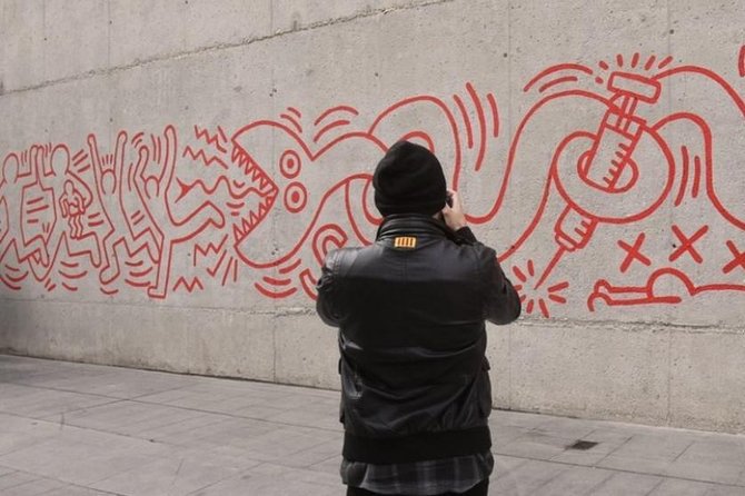 Raval Street Art and Graffiti Guided Tour in Barcelona - Price and value: paying for access to interpretation
