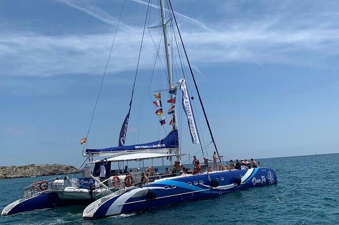 Relax Sailing Catamaran along the Costa Daurada - Open bar details and the 18+ rule (so you’re not surprised)