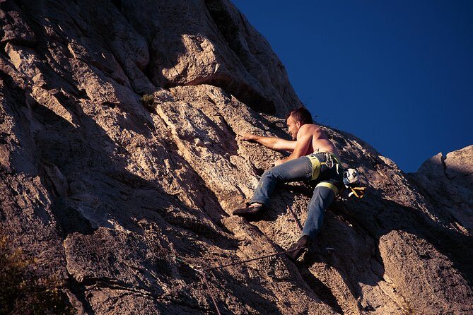 Rock Climbing Barcelona - From Plaça Catalunya to the crag: how the drive fits your day