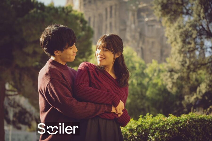 Romantic Photoshoot Experience for Couples in Barcelona - Not included: Sagrada Familia entry fees and photo prints