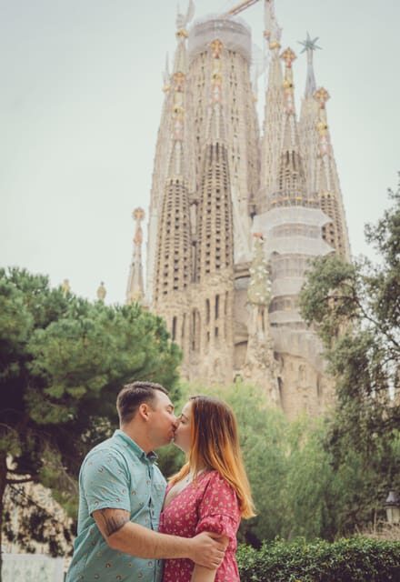 Romantic Photoshoot Experience for Couples in Barcelona - The timing: 30 minutes to 1.5 hours (and how not to feel rushed)