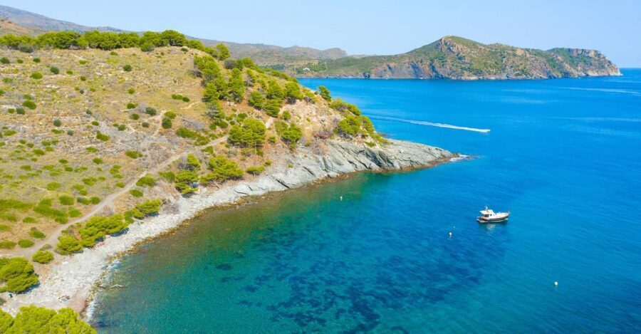 Roses: Cruise to Cala Murtra with Underwater Views - Heading Through Cap de Creus Coves on Foot and by Sea