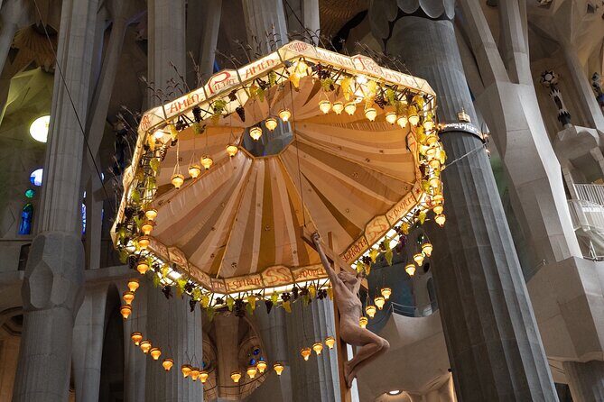 Sagrada Familia and Guell Park Private Tour - The Drink & Tapa Break That Keeps the Day Pleasant