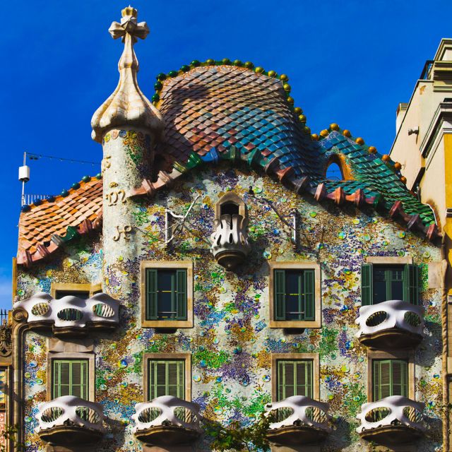 Sagrada Familia & Gaudi Guided Tour Private or Small Groups - Key highlights worth planning around