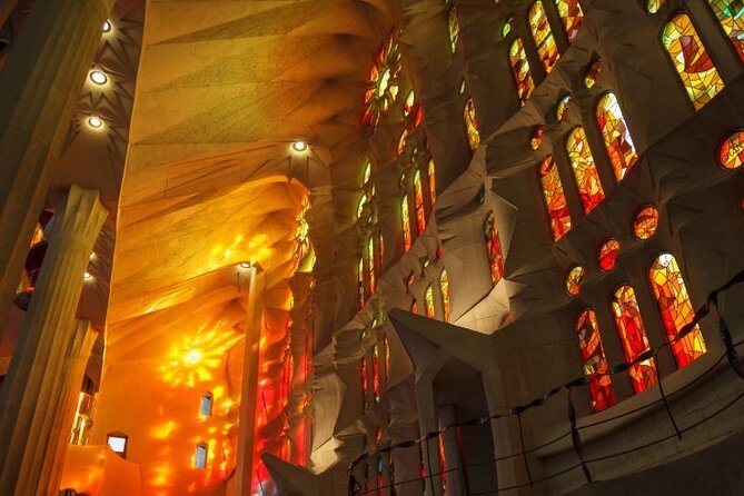 Sagrada Familia : Guided tour inside Skip the line! - Skip-the-line entry at Sagrada Família: what it’s really buying you