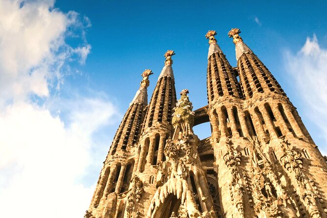 Sagrada Familia : Guided tour inside Skip the line! - Apse time: Marian devotion in the temple’s main spiritual center
