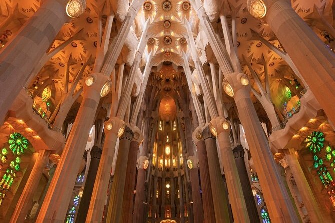 Sagrada Familia : Guided tour inside Skip the line! - Price and value: what $90.51 buys you in real time
