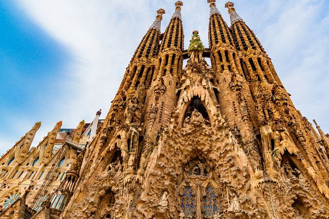 Sagrada Familia : Guided tour inside Skip the line! - Façana del Naixement: the Birth facade and why the towers aren’t just decoration