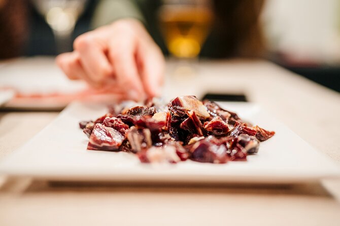 Sagrada Familia Jamón Iberico Masterclass with Wine Tasting - Should You Book the Sagrada Familia Jamón Masterclass?